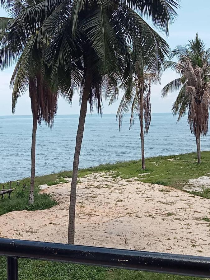 Pd Seaview Corus Paradise Lagoon Port Dickson Exterior photo