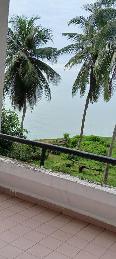 Pd Seaview Corus Paradise Lagoon Port Dickson Exterior photo